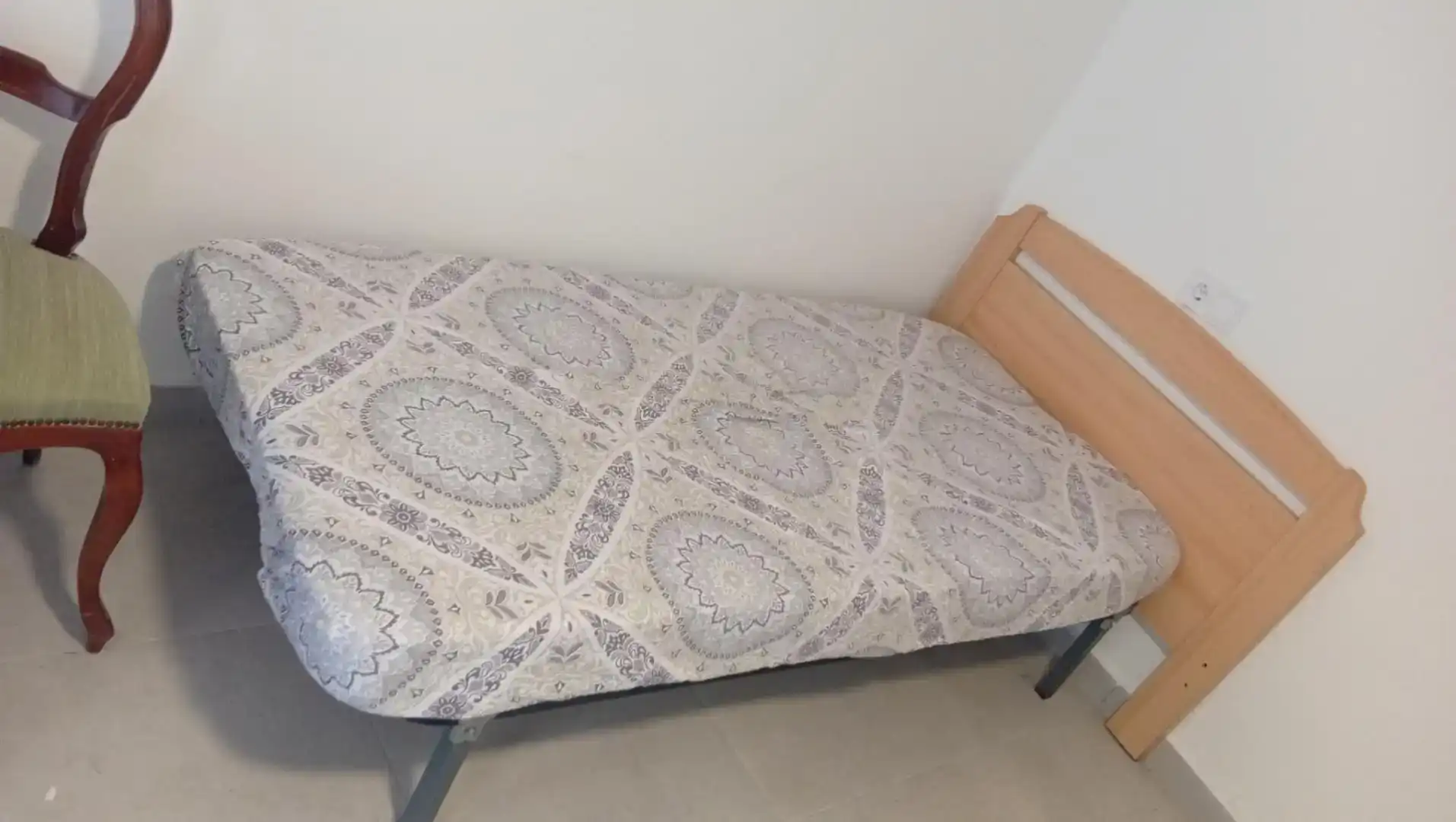 Bedroom of Flat for rent in Sariñena  with Washing machine