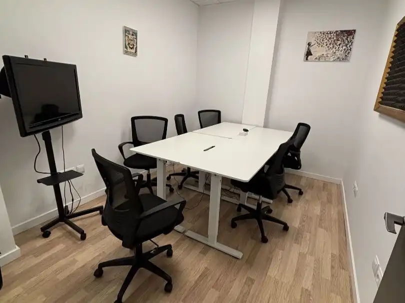 Büro zur Miete in Valencia mit Klimaanlage, Möbliert und Internet