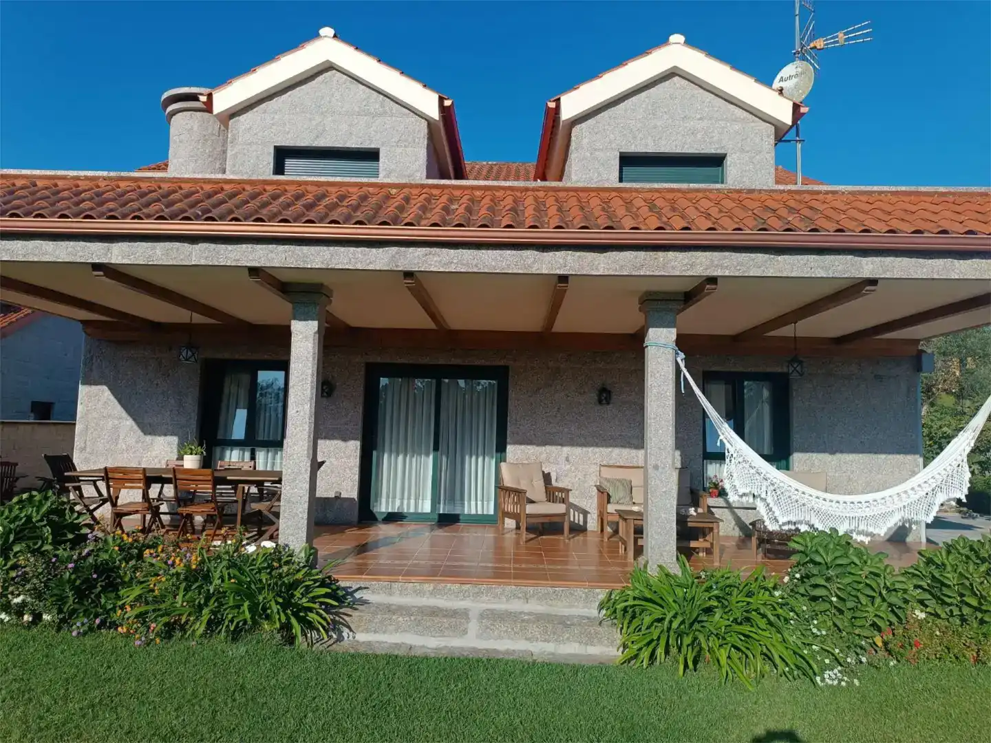 Terrassa de Casa o xalet en venda en Tomiño amb Piscina i Balcó
