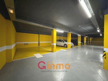 Individual amb ascensor en venda a Calle de Alonso Heredia 4