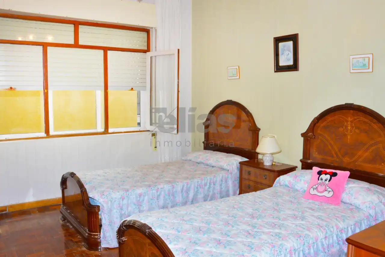 Dormitori de Casa o xalet en venda en Muxía amb Moblat