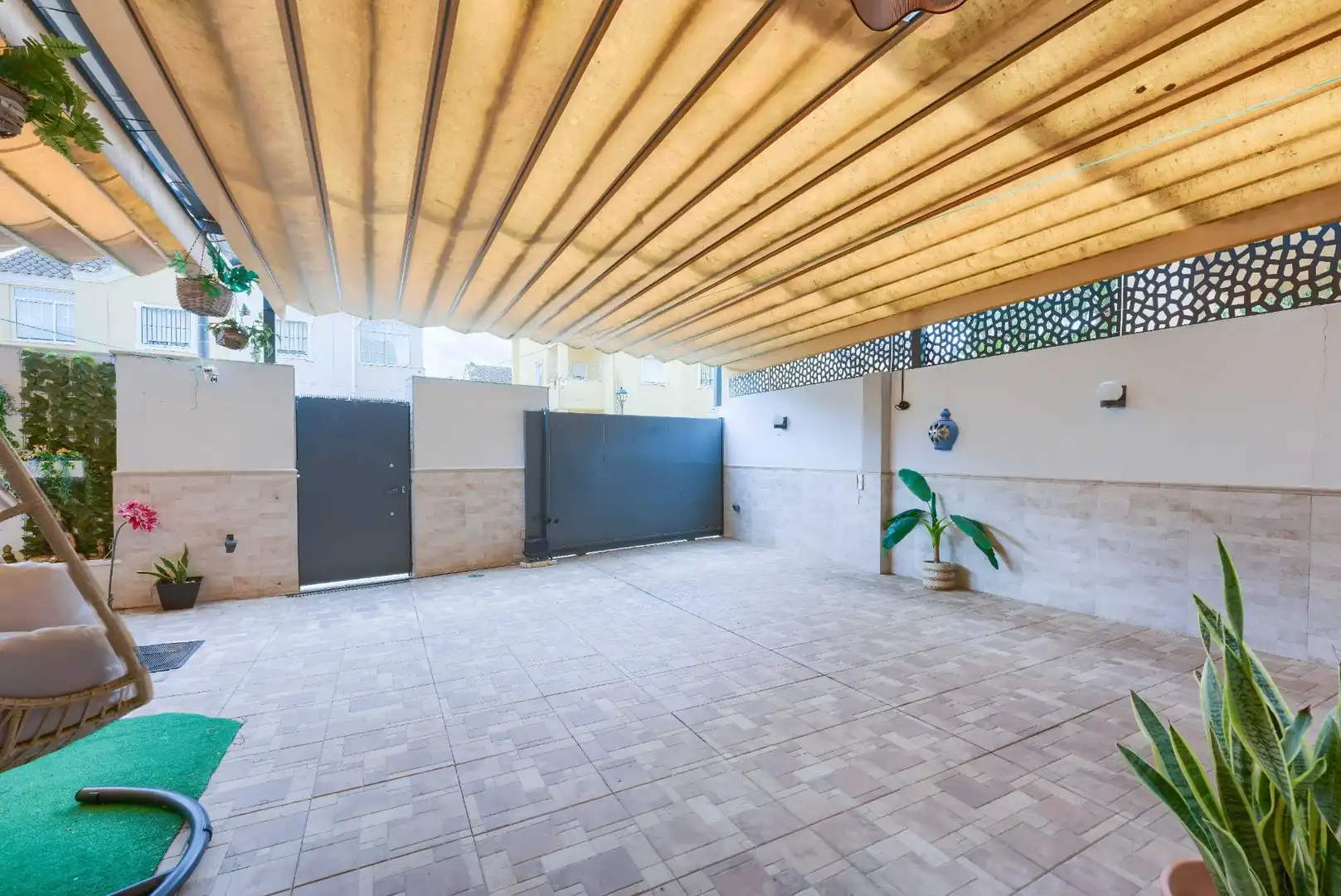 Terraza de Casa adosada en venta en Espartinas con Aire acondicionado, Parquet y Terraza