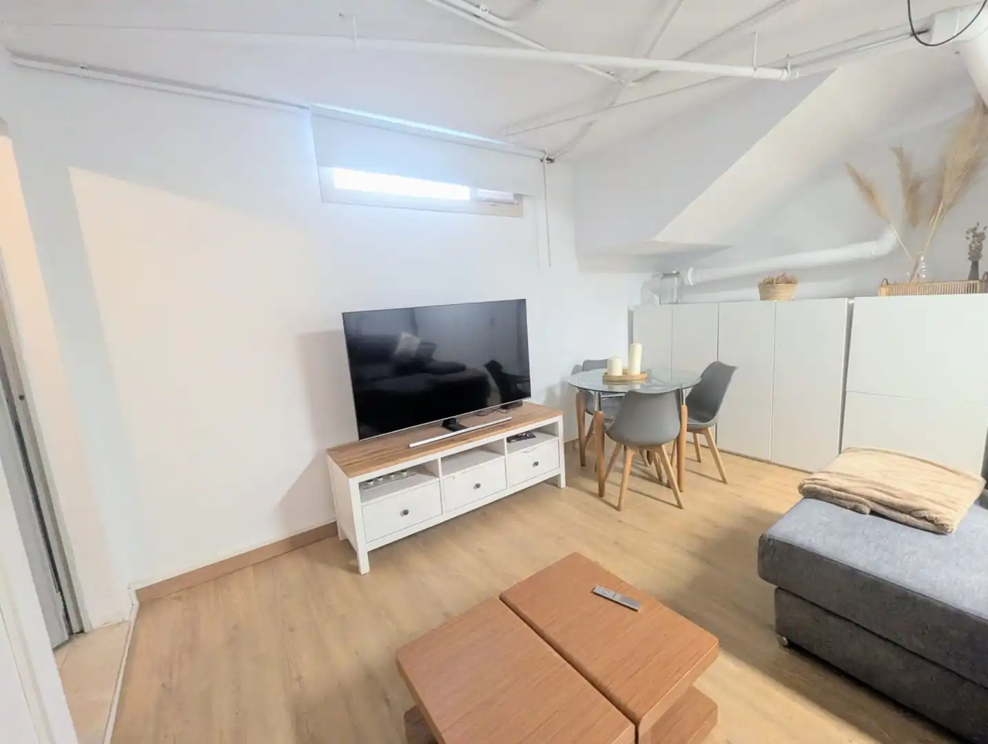 Sala d'estar de Casa adosada en venda en Castellón de la Plana / Castelló de la Plana amb Aire condicionat, Calefacció i Terrassa