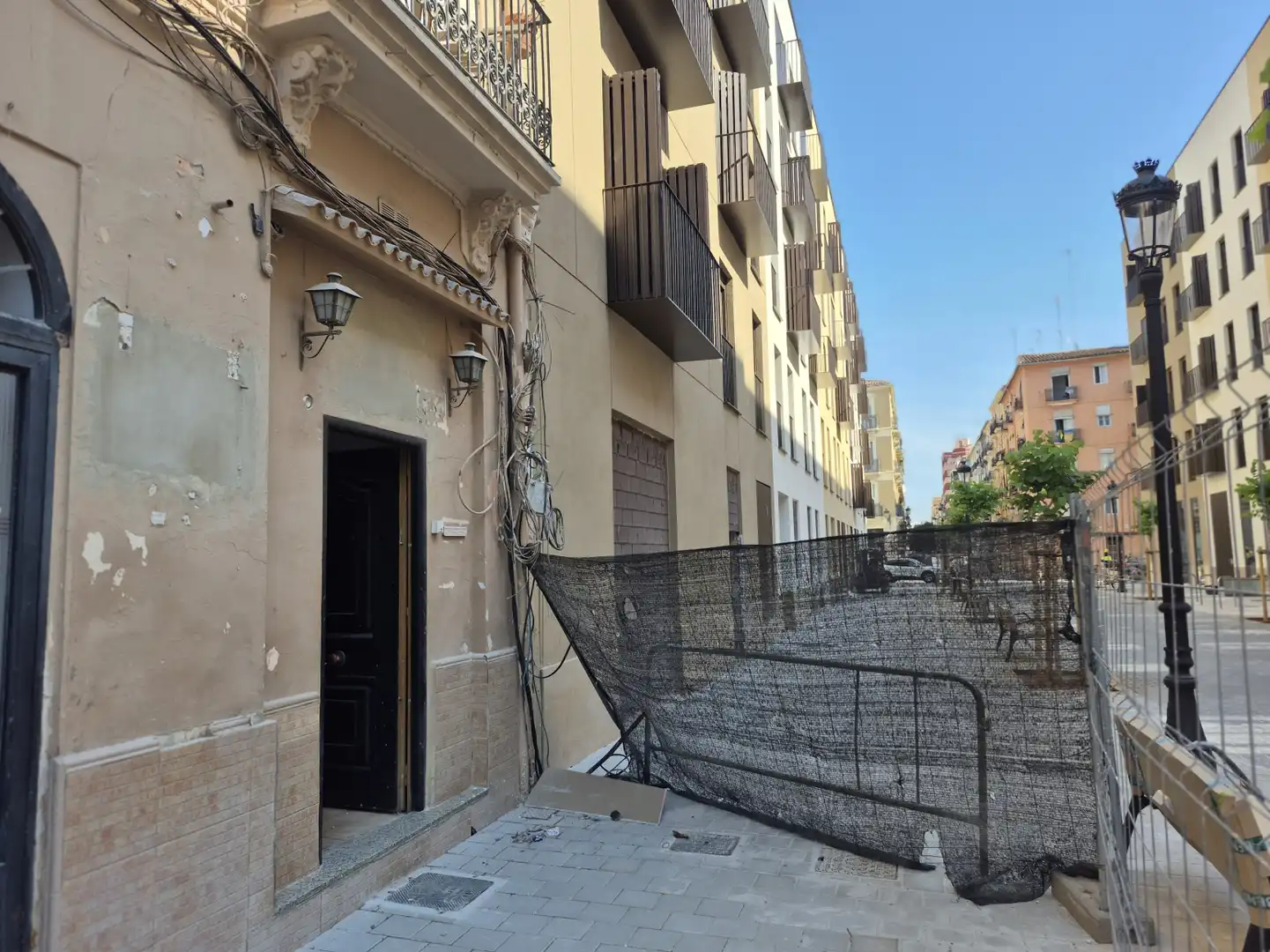 Vista exterior de Local de alquiler en Valencia