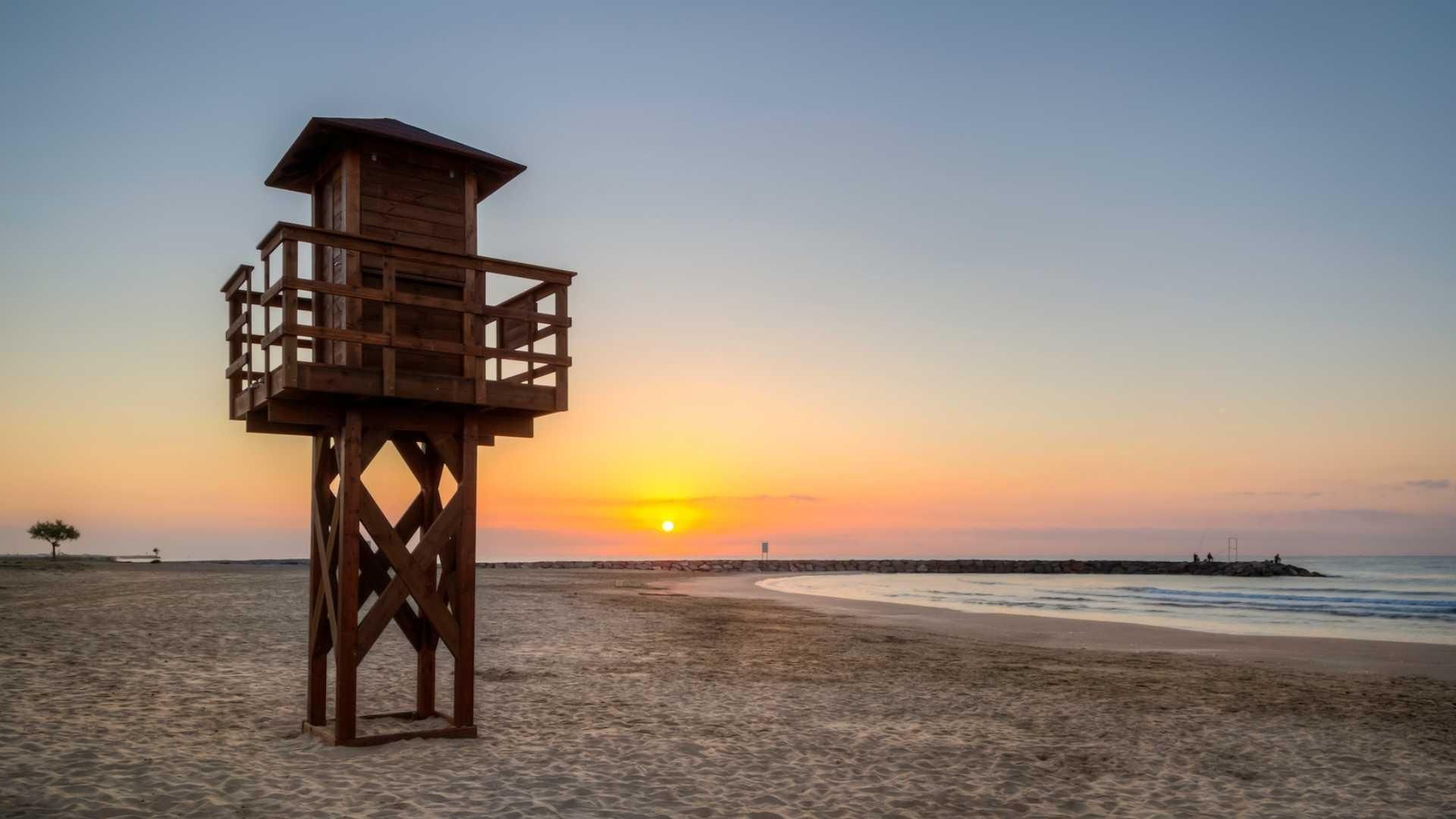 Vista exterior de Apartamento en venta en Sagunto / Sagunt con Aire acondicionado, Amueblado y Alarma