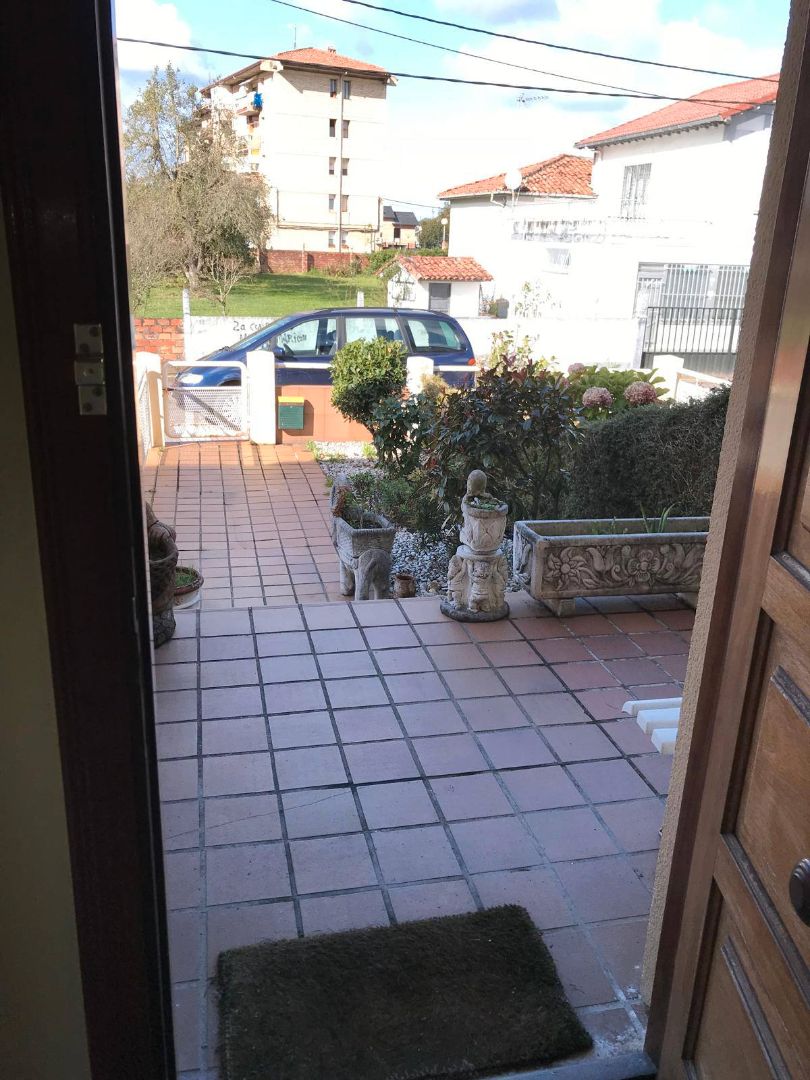 Garden of Single-family semi-detached for sale in Torrelavega   with Heating, Private garden and Parquet flooring