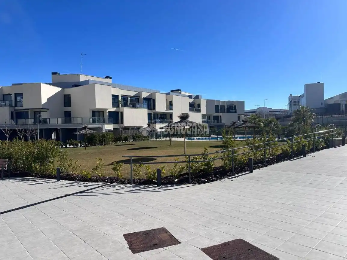 Piso de alquiler en Polígono Industrial Sur