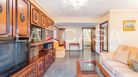 Foto 4 de Piso en venta en Avinguda de la Constitució, Els Orriols, Valencia Capital