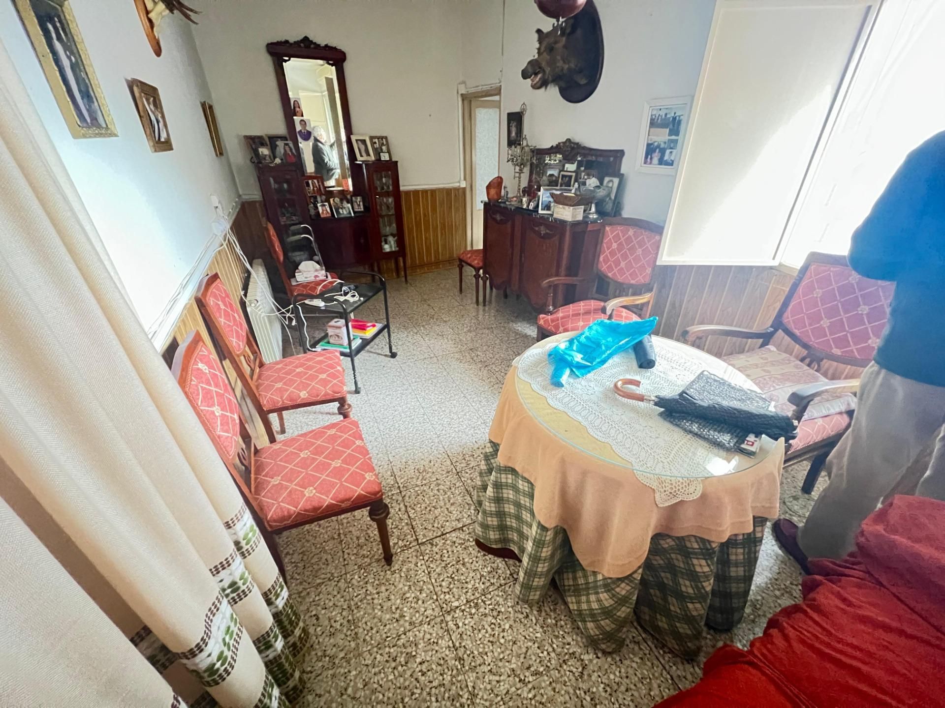 Menjador de Casa o xalet en venda en Almadén amb Aire condicionat, Calefacció i Jardí privat