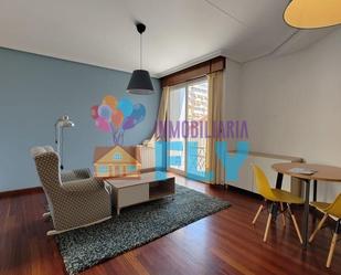 Sala d'estar de Apartament de lloguer en Ourense Capital  amb Balcó
