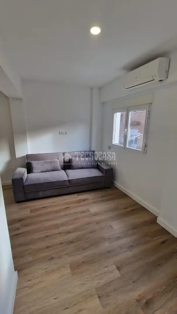 Habitación de Piso en venta en Madrid con Aire acondicionado