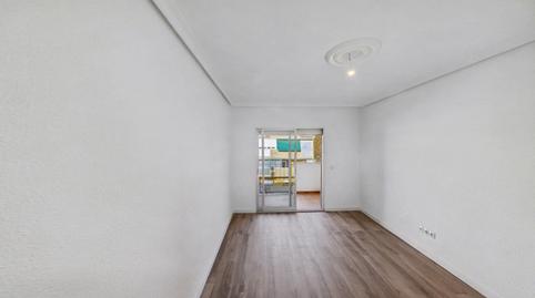 Foto 4 de Apartamento de alquiler en Reyes Católicos, Madrid