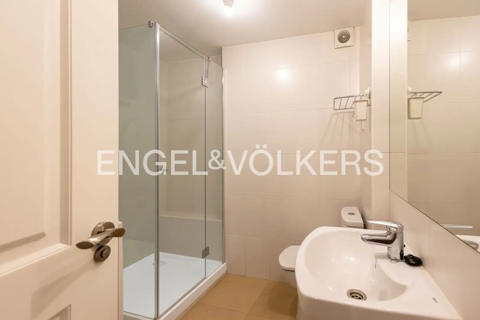 Badezimmer von Wohnung zur Miete in Centro