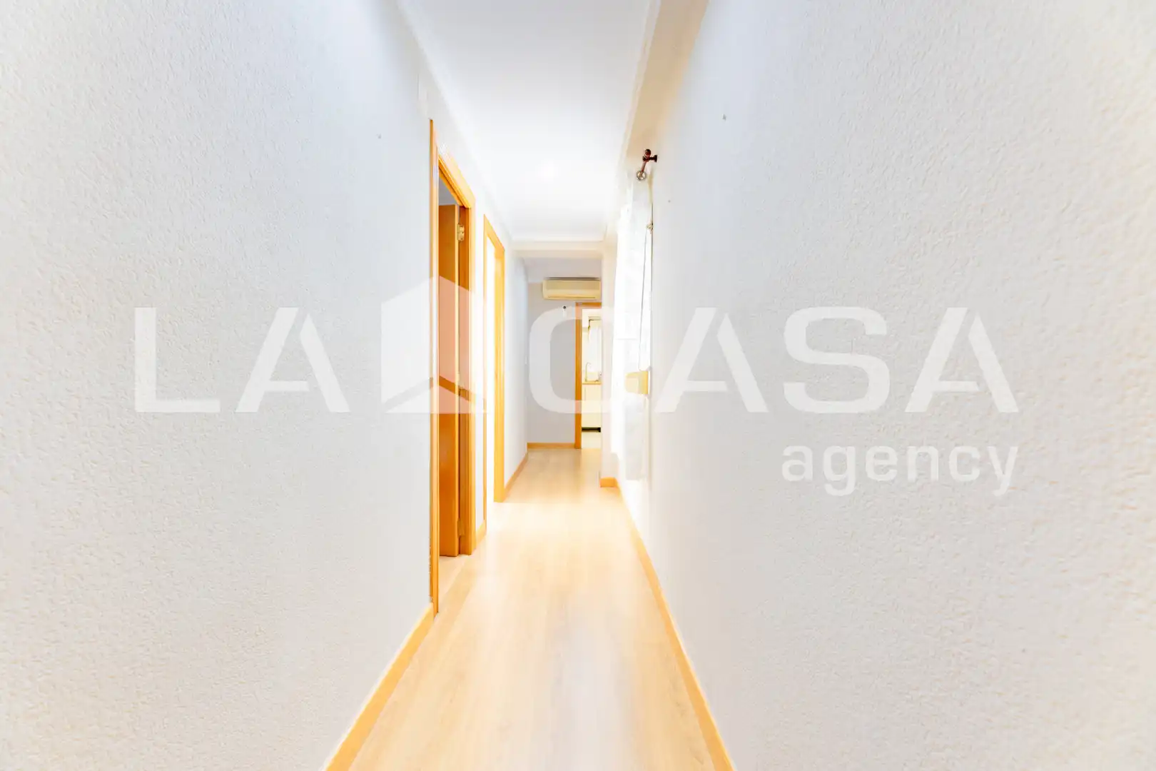 Piso en venta en Valencia con Amueblado y Balcón