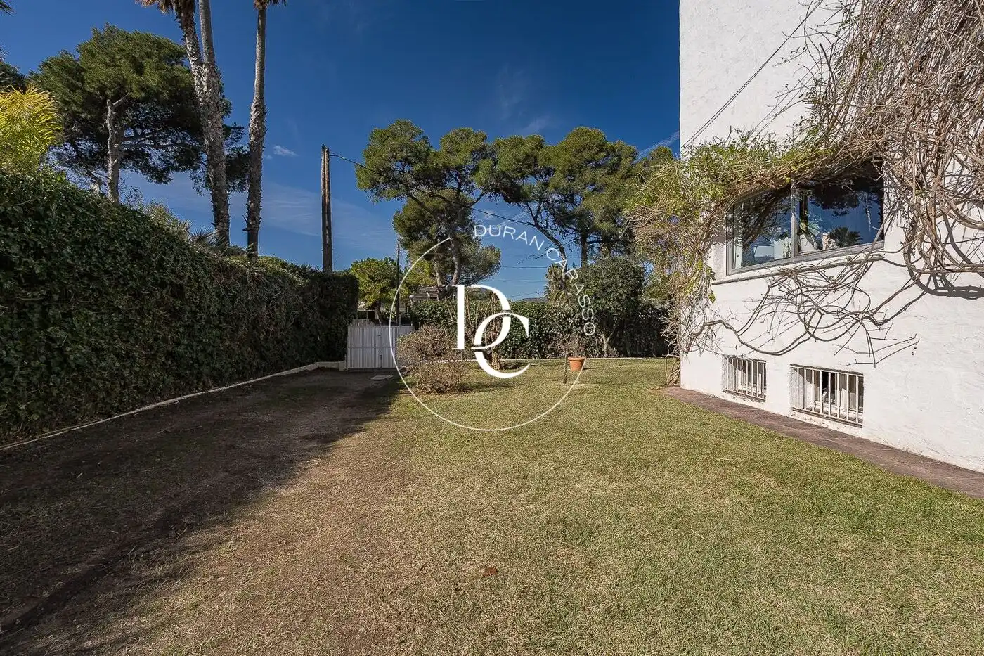 Casa con jardín en venta en Carrer Josep Carbonell i Gener, imagen 5