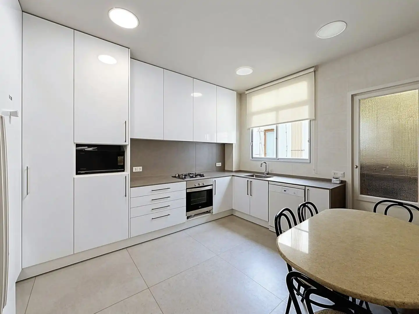 Flat with lift to rent in Calle JOAQUIN COSTA, imagen 4