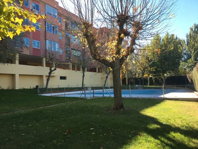 Apartamento en Alquiler en Pueblo