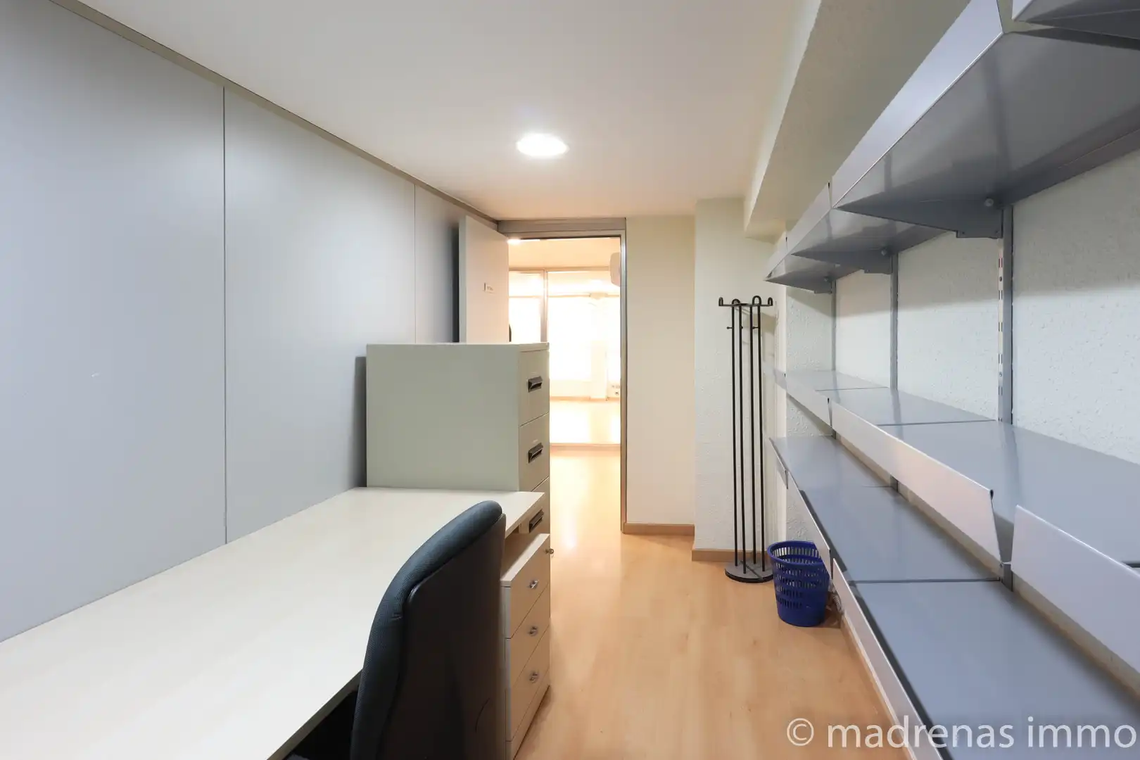 Oficina de lloguer en Girona amb Aire condicionat i Moblat