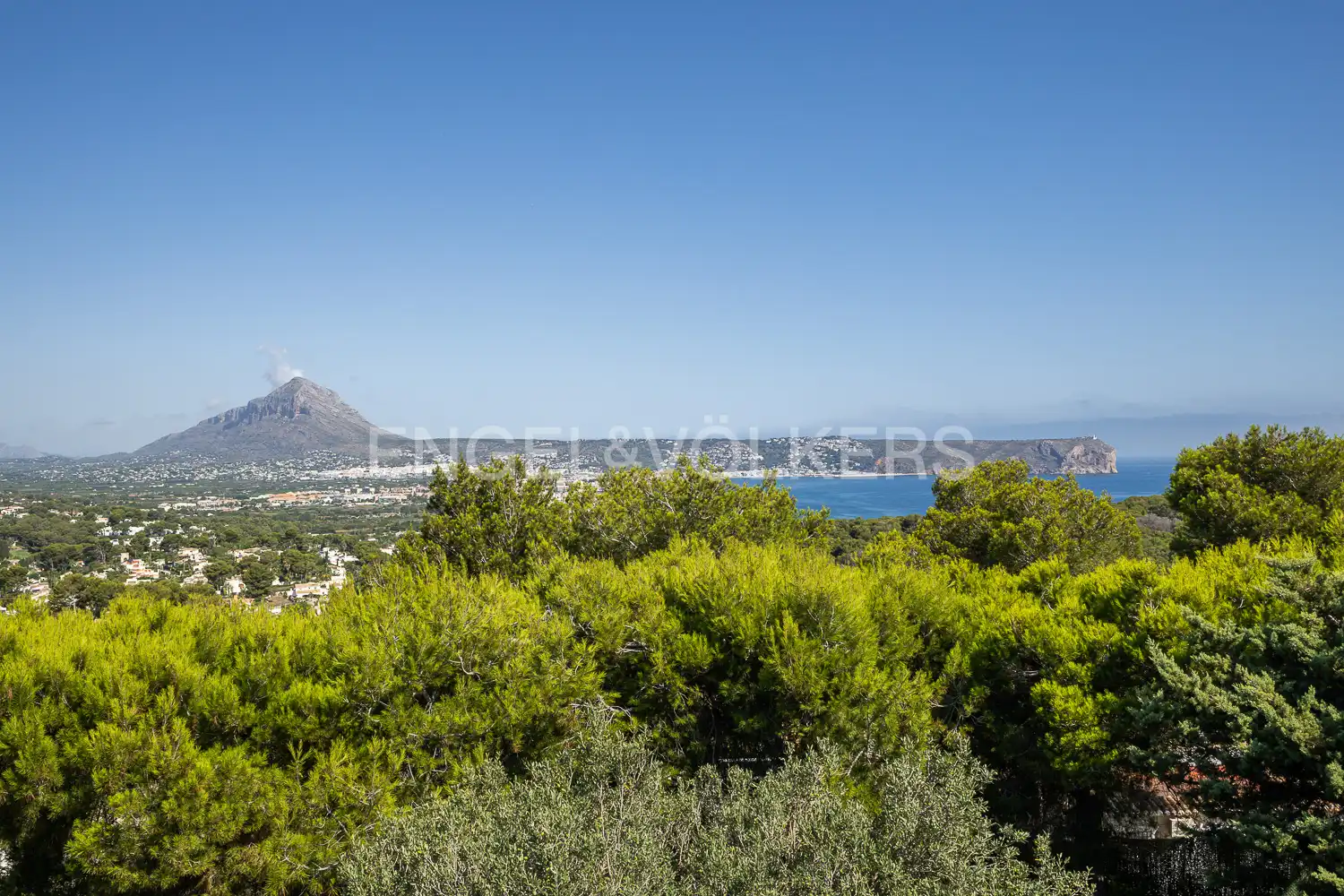 Haus oder Chalet zur Miete in Jávea / Xàbia mit Klimaanlage, Heizung und Privatgarten