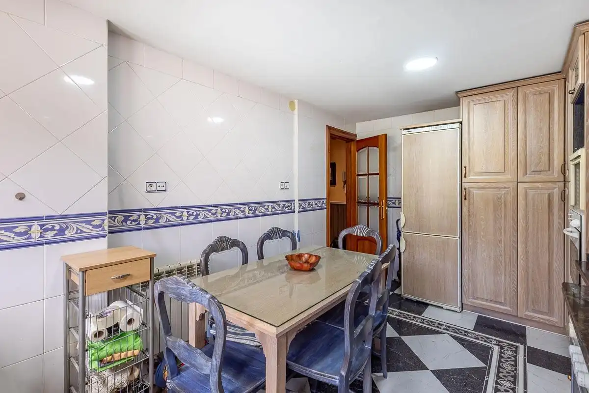 Flat with terrace for sale in Beiro, imagen 13