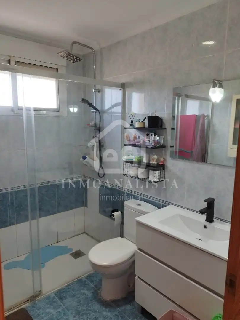 Baño de Casa adosada en venta en Camporrobles con Calefacción, Terraza y Trastero