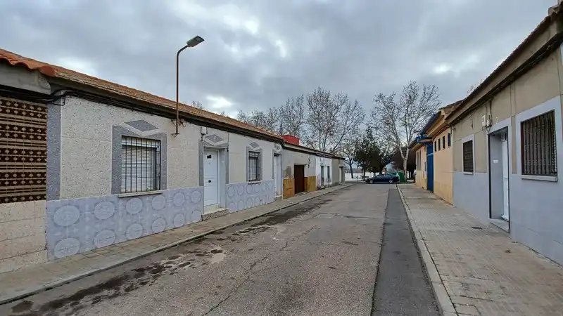 Einfamilien-Reihenhaus zum Verkauf in DON QUIJOTE, Carretera de Córdoba - Libertad