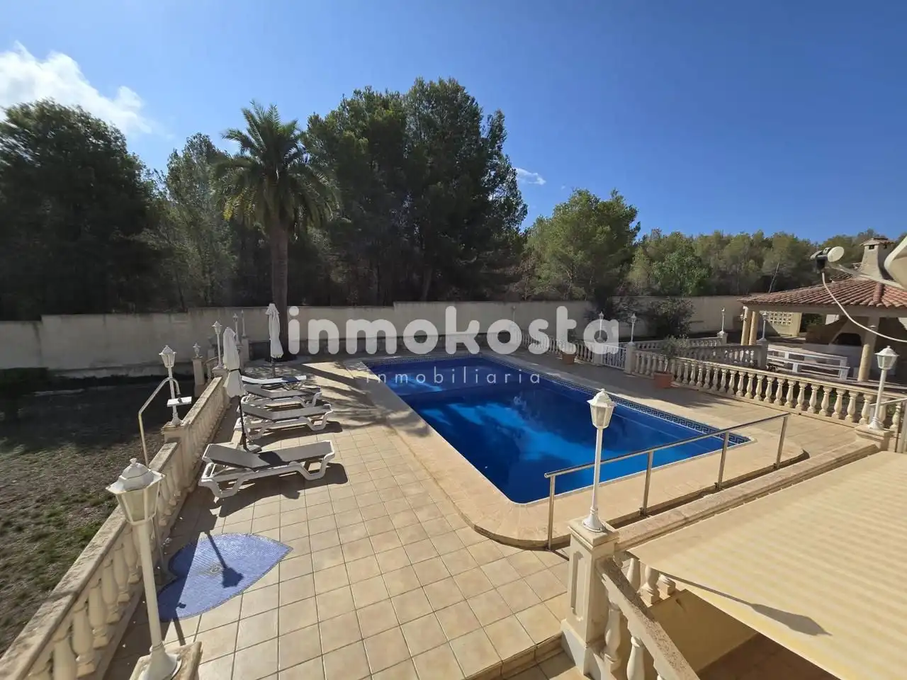 Swimming pool of Houses for sale in L'Alfàs del Pi  with Air Conditioner, Heating and Private garden