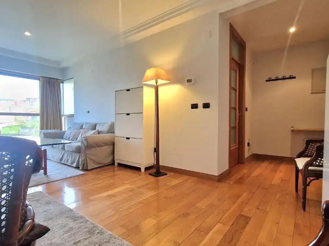 Living room of Flat for rent in Vigo   with Parquet flooring and Furnished