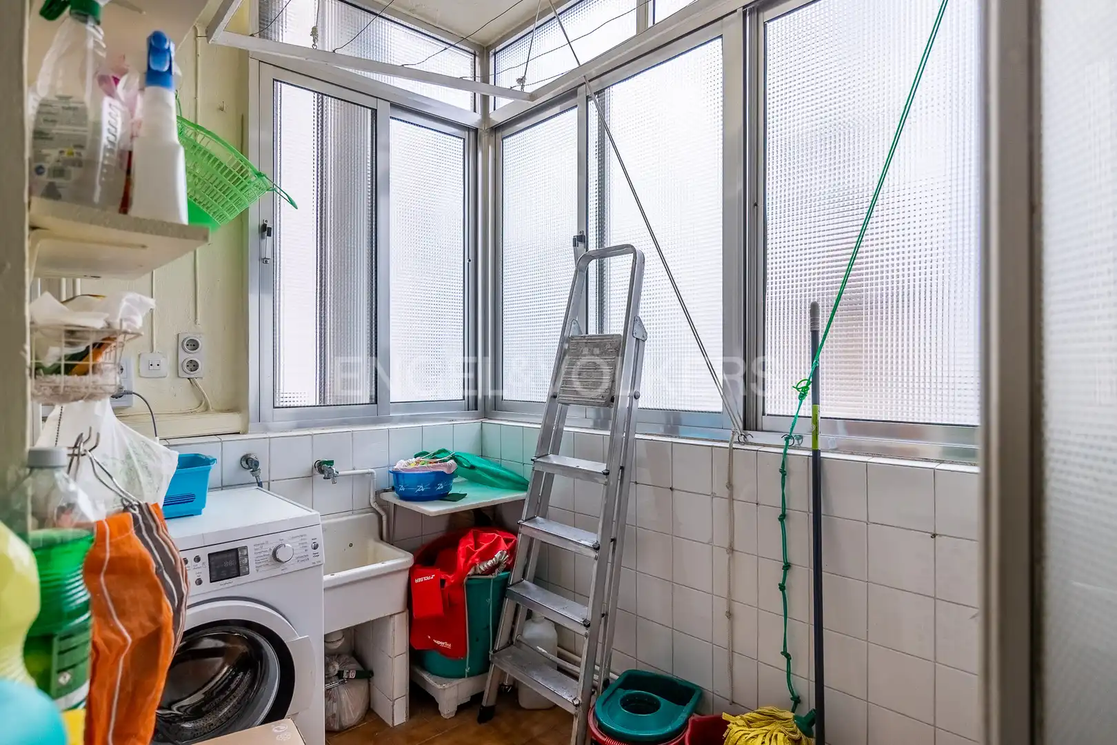 Kitchen of Flat for sale in Sevilla  with Air Conditioner, Heating and Terrace