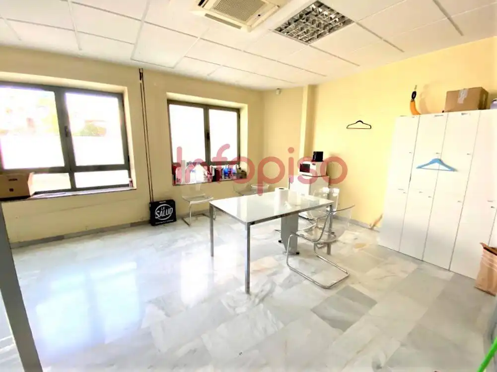 Oficina en venda en Valdepeñas amb Aire condicionat i Calefacció