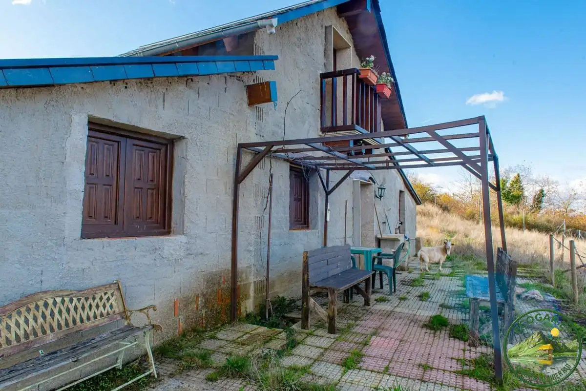 Exterior view of Houses for sale in Torre del Bierzo  with Heating and Private garden