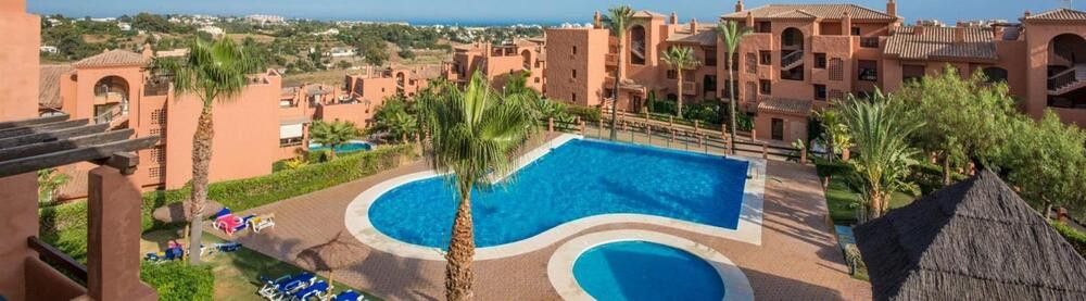 Piscina de Àtic de lloguer en Benahavís amb Aire condicionat, Terrassa i Piscina