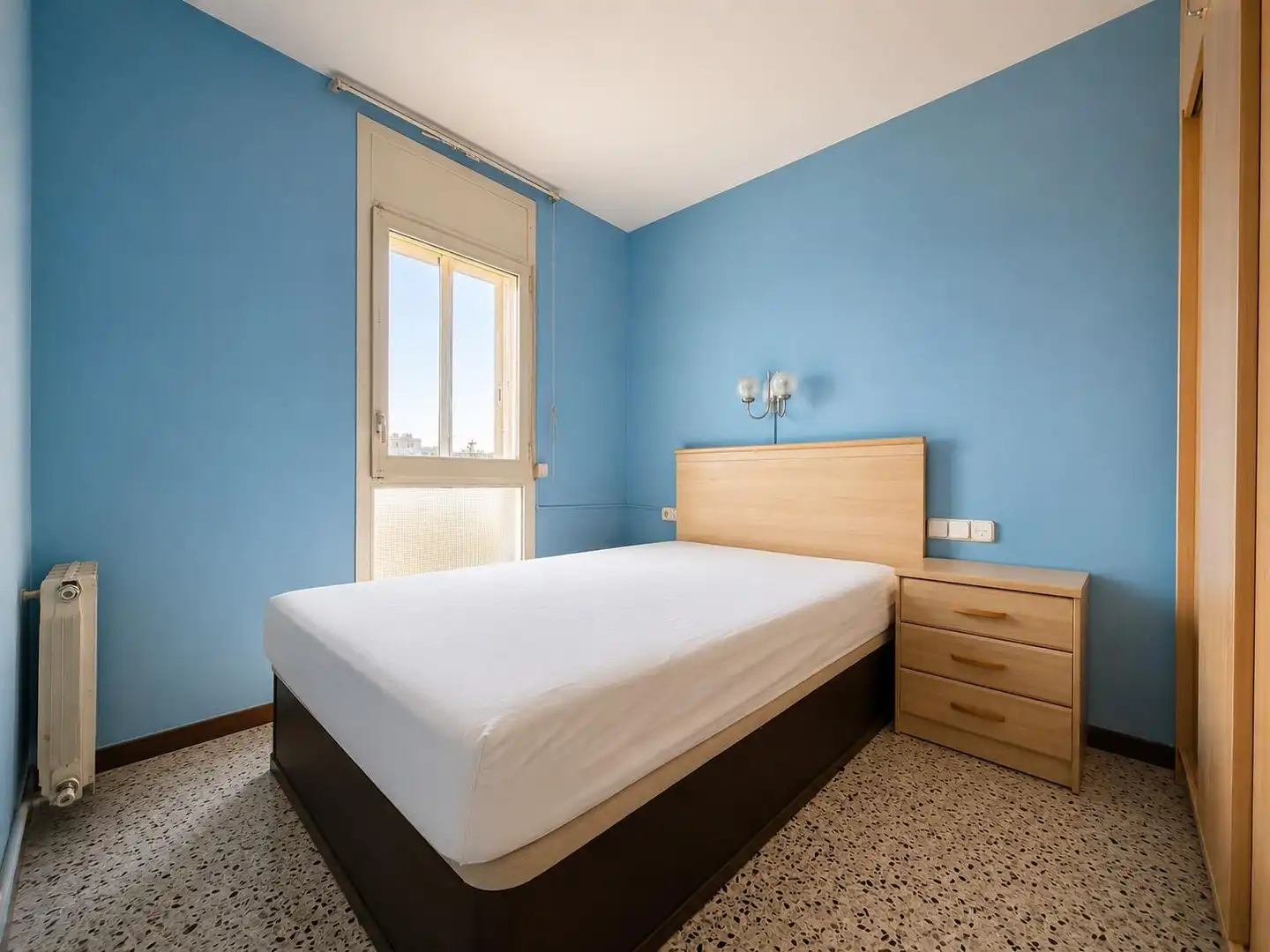 Habitación de Piso en venta en Sabadell con Aire acondicionado, Calefacción y Balcón