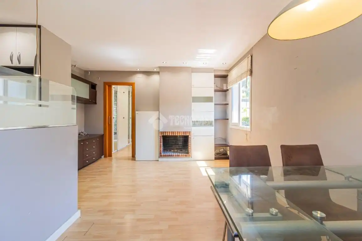 Sala de estar de Ático en venta en Sant Cugat del Vallès con Balcón