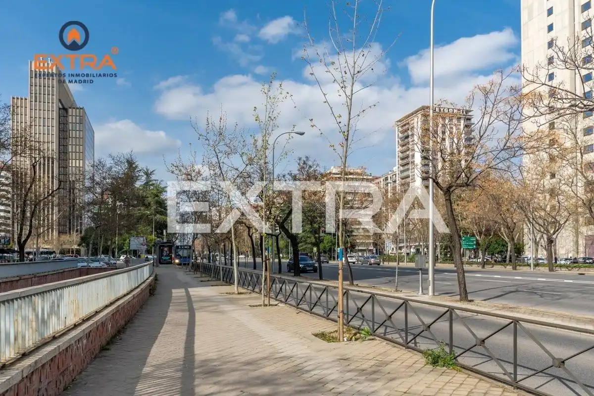 Außenansicht von Wohnung zum Verkauf in Madrid mit Klimaanlage, Heizung und Abstellraum