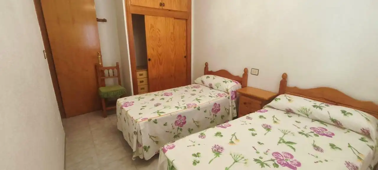 Dormitori de Casa o xalet en venda en Los Alcázares amb Terrassa, Moblat i Balcó
