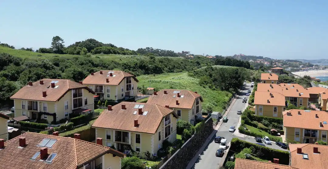 Apartament amb terrassa en venda a Barrio Casasola 1011, imagen 18