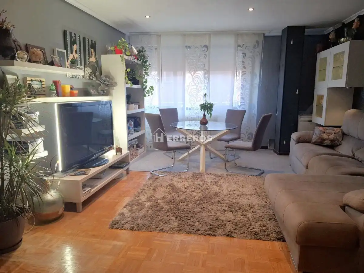 Pis en venda a BERATUA, Oeste