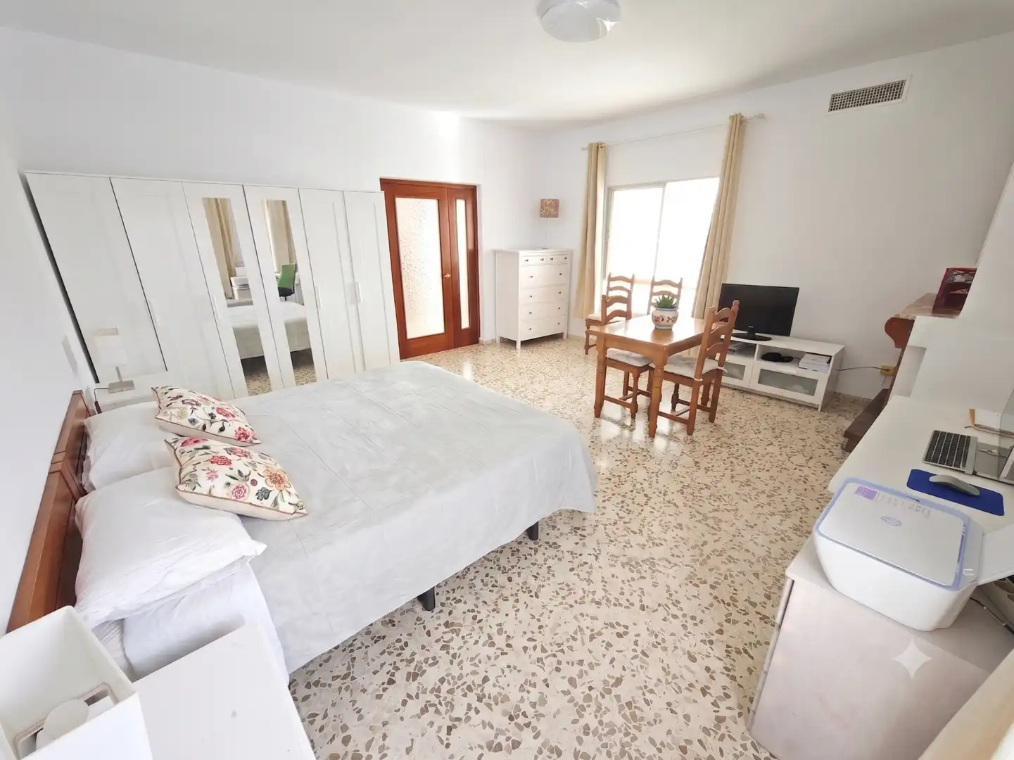 Habitación de Casa o chalet en venta en El Puerto de Santa María con Aire acondicionado, Calefacción y Jardín privado