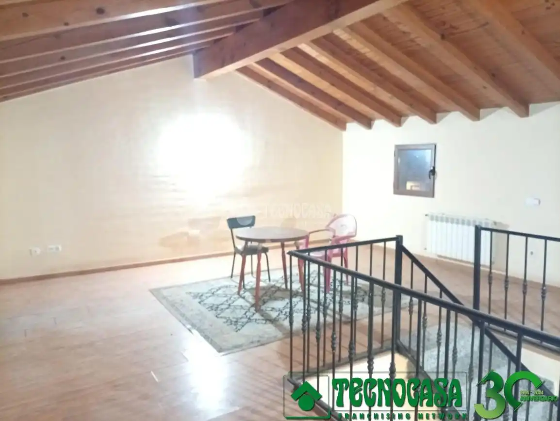 Casa adosada en venta en Las Mesas