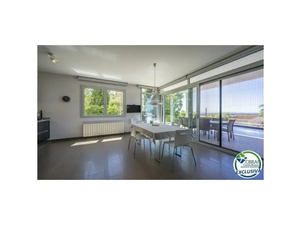 Detached house with pool for sale in Carrer d'Alemanya 74, imagen 10