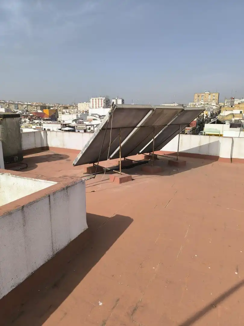 Terrasse von Wohnung zum Verkauf in San Juan de Aznalfarache mit Klimaanlage, Parkett und Abstellraum