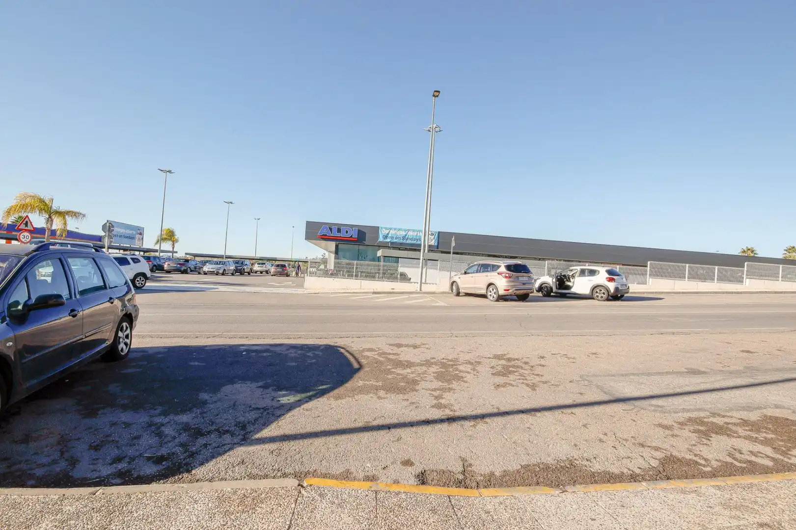 Parking of Garage for rent in Orihuela Costa