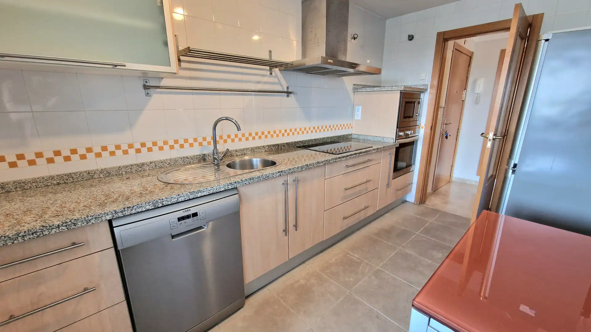 Cocina de Piso en venta en Mairena del Aljarafe con Aire acondicionado, Trastero y Horno