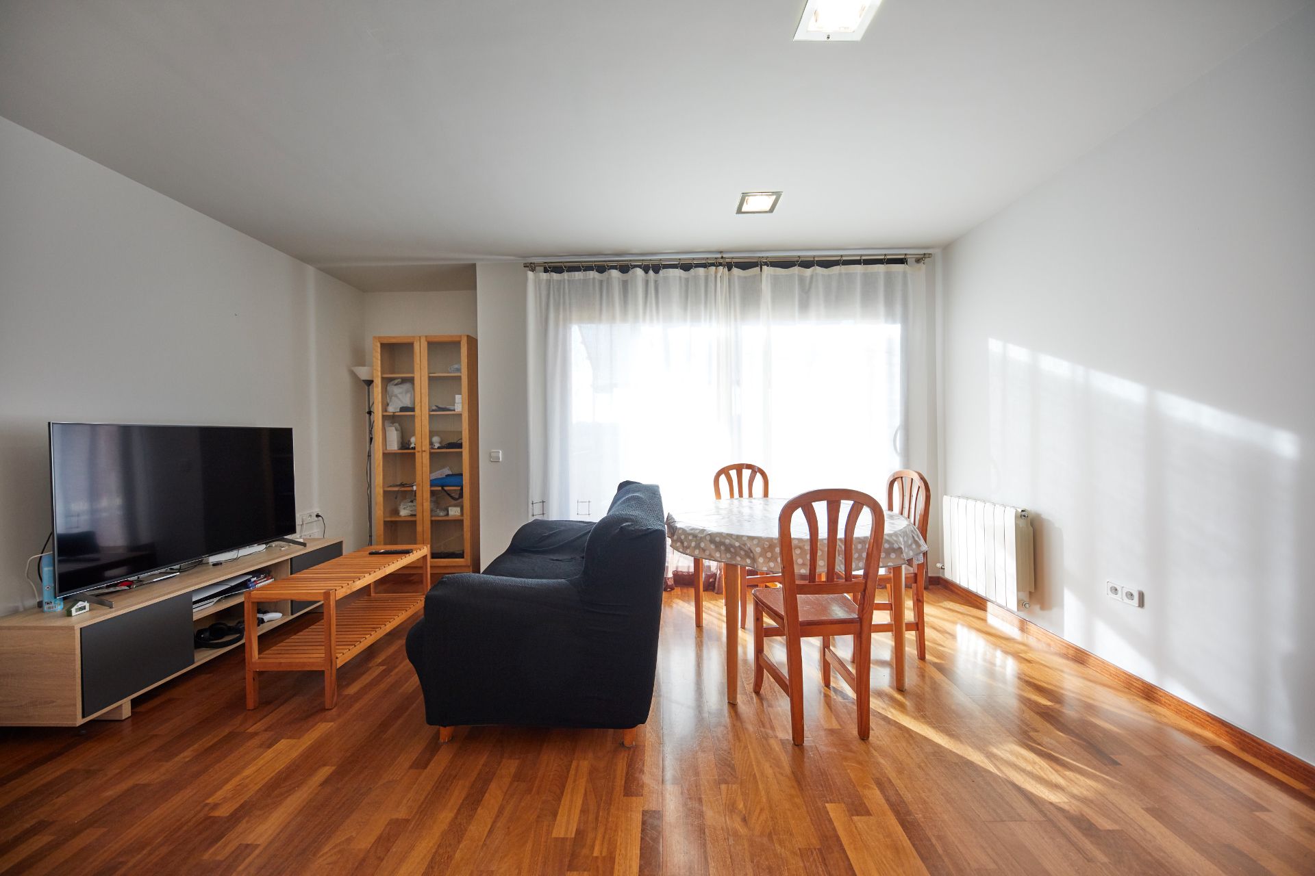 Sala d'estar de Pis en venda en La Pobla de Cérvoles amb Calefacció, Parquet i Balcó
