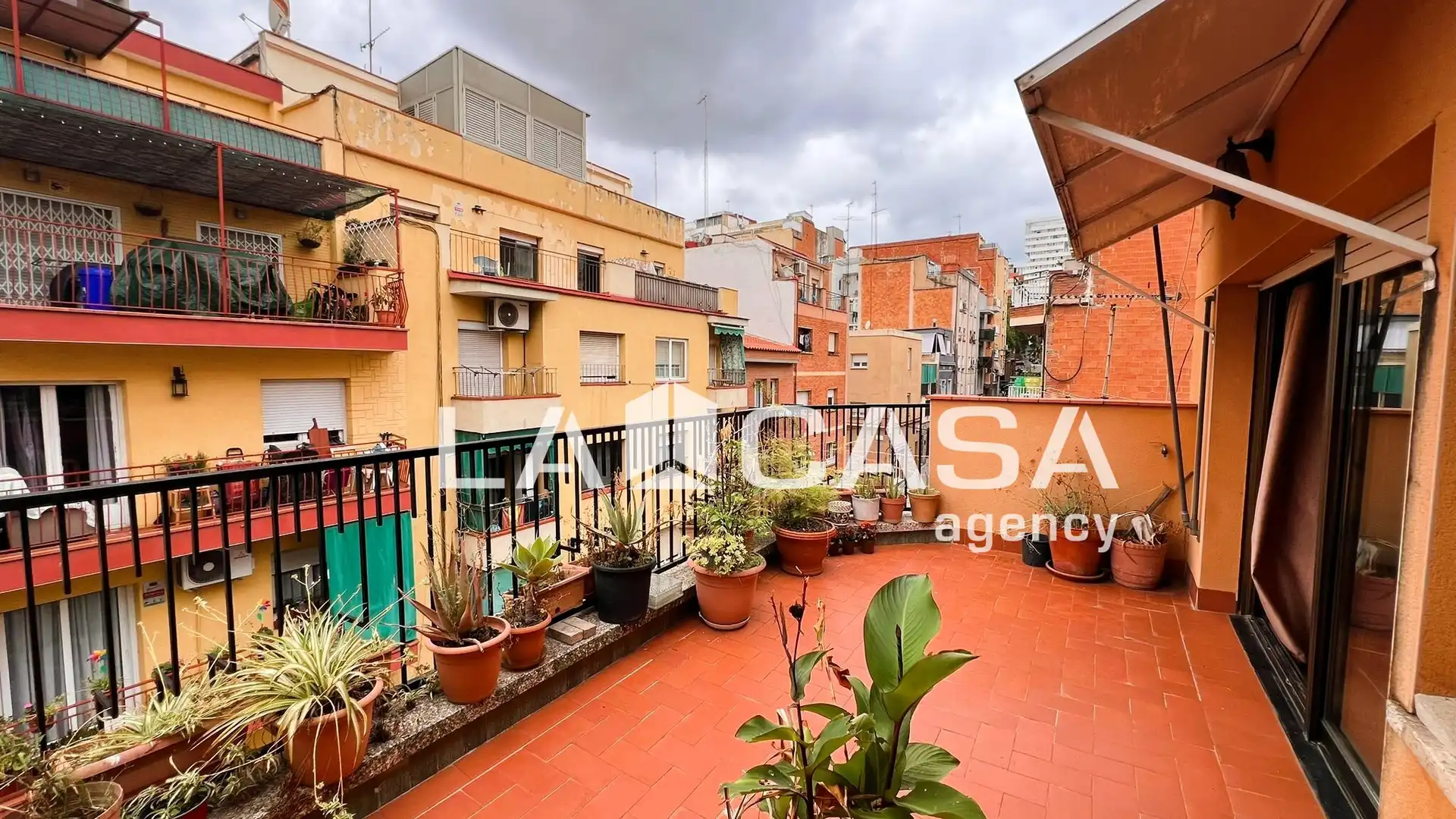 Dúplex en venta en Nou Barris, imagen 3