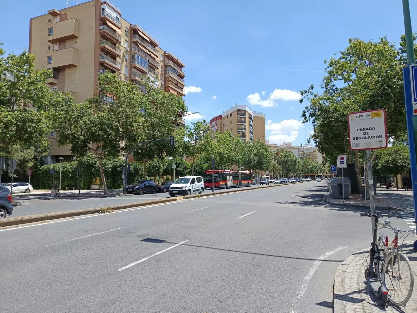 Exterior view of Apartments for rent in Sevilla  with Furnished