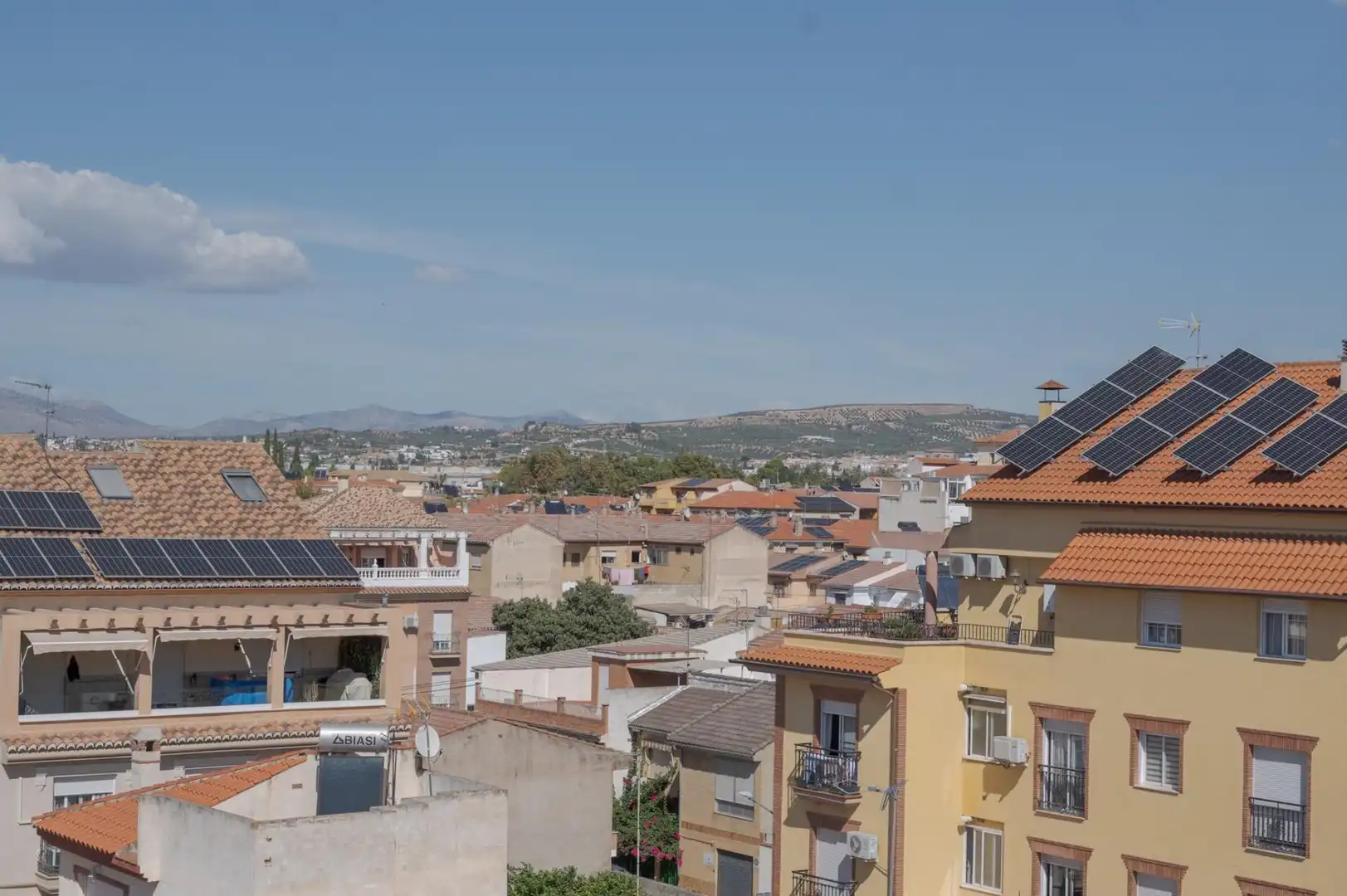 Vista exterior de Àtic en venda en Maracena, Granada
