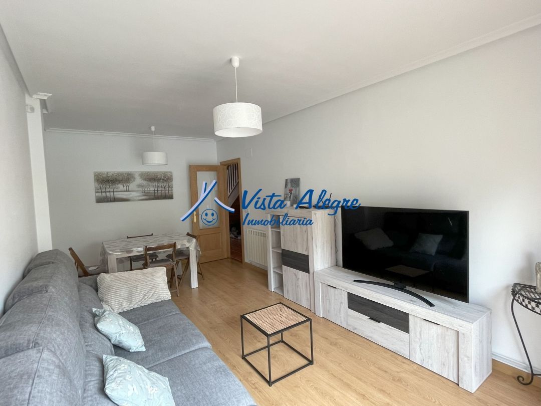 Living room of Single-family semi-detached for sale in Briones  with Heating, Private garden and Parquet flooring