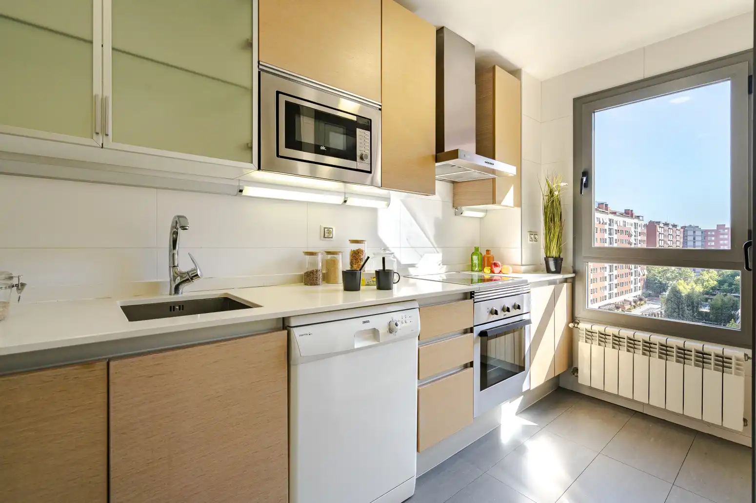 Cocina de Piso en venta en Madrid con Aire acondicionado, Calefacción y Jardín privado